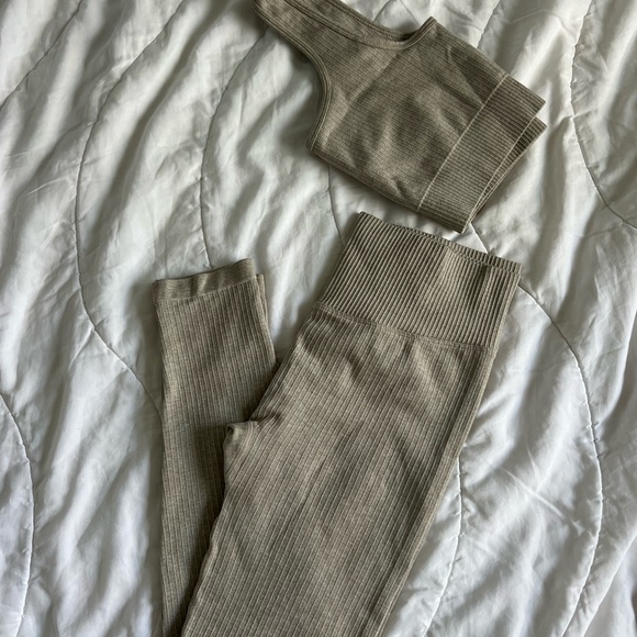 Women's 2 Piece Tracksuit - Picture 7 of 7